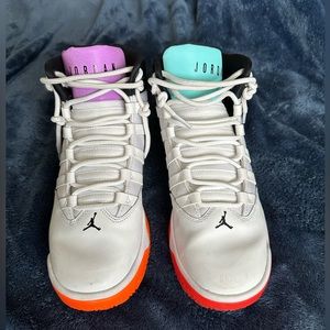 Air Jordan Max Aura 'White Aurora Green' AQ9214-102